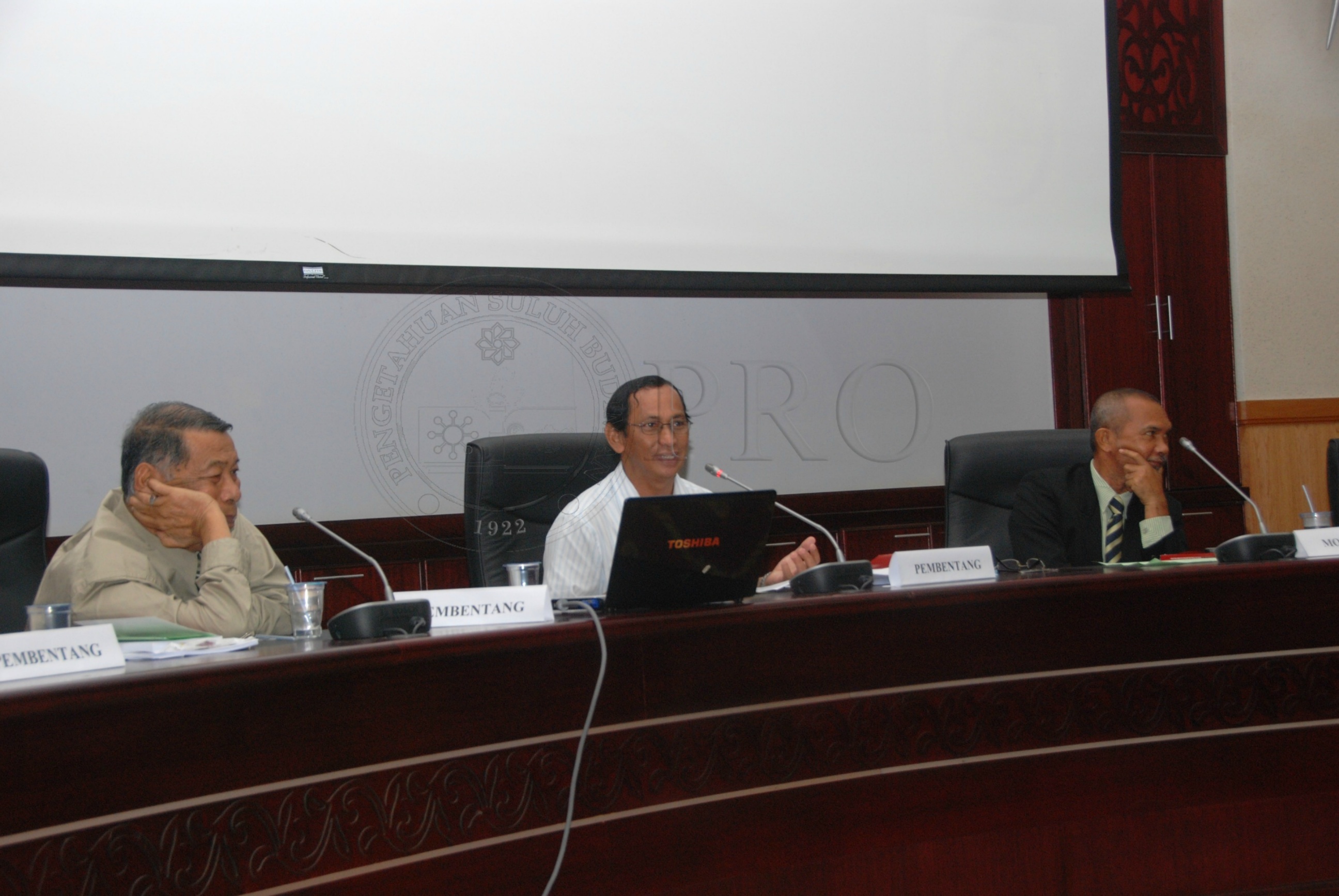 PRO 12 118 sastera DSC 5632